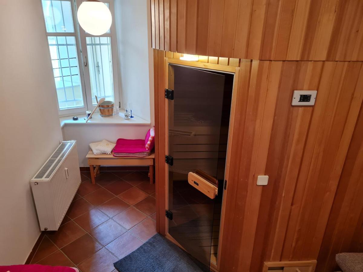 Altstadtjuwel Mit Sauna Санкт Файт ан дер Глан Екстериор снимка